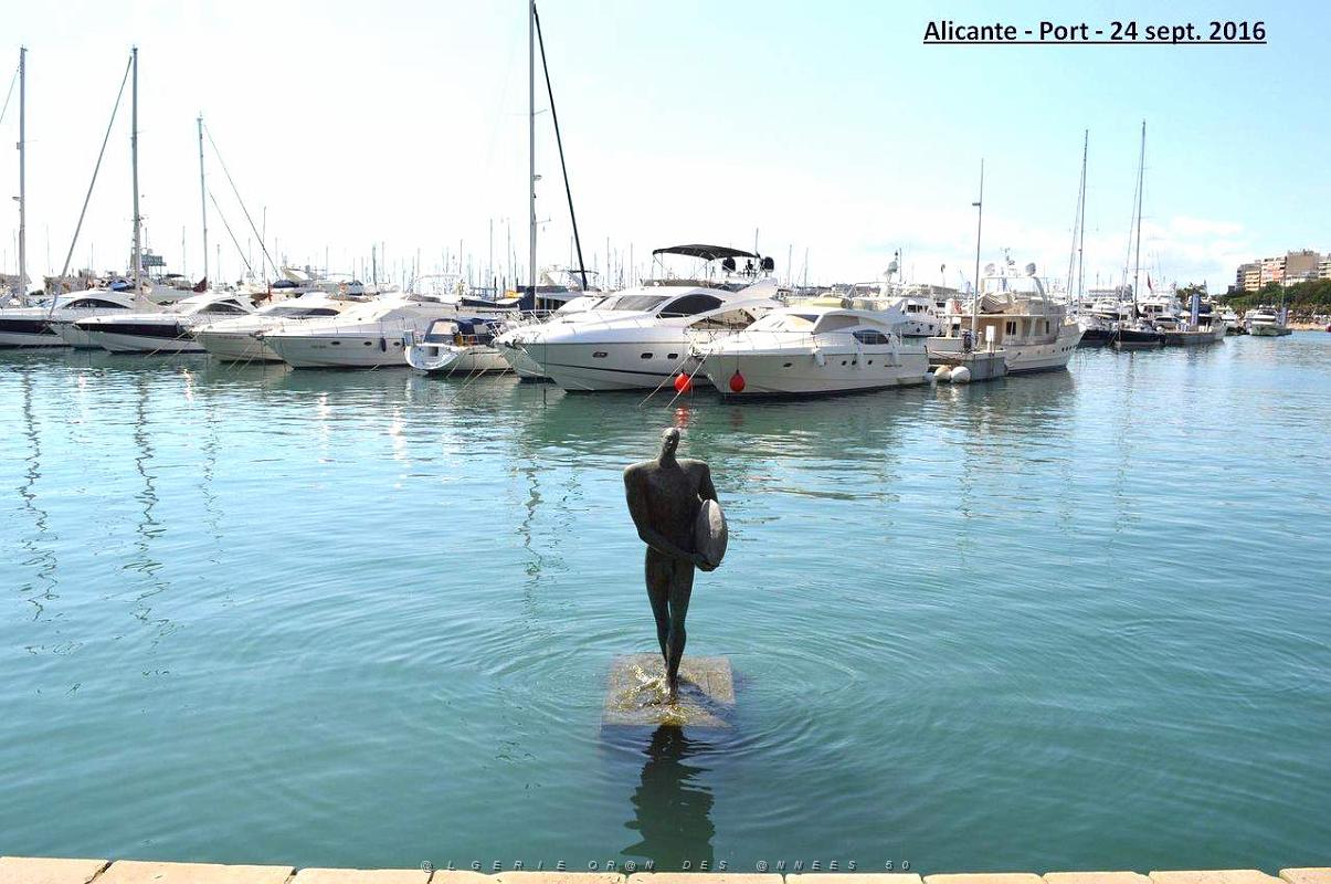 Alicante- Passeo et port 044.JPG